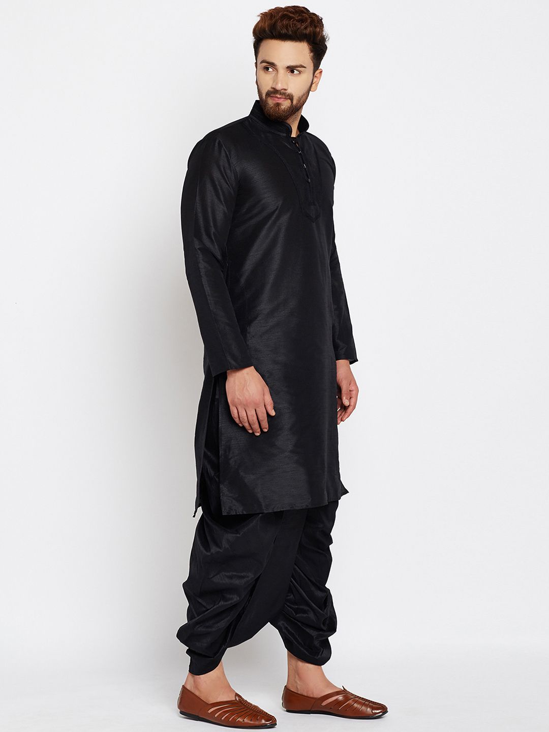 SOJANYA Men Black Solid Straight Kurta