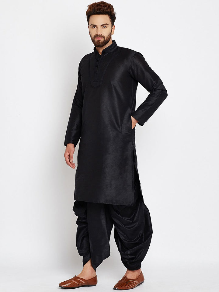 SOJANYA Men Black Solid Straight Kurta