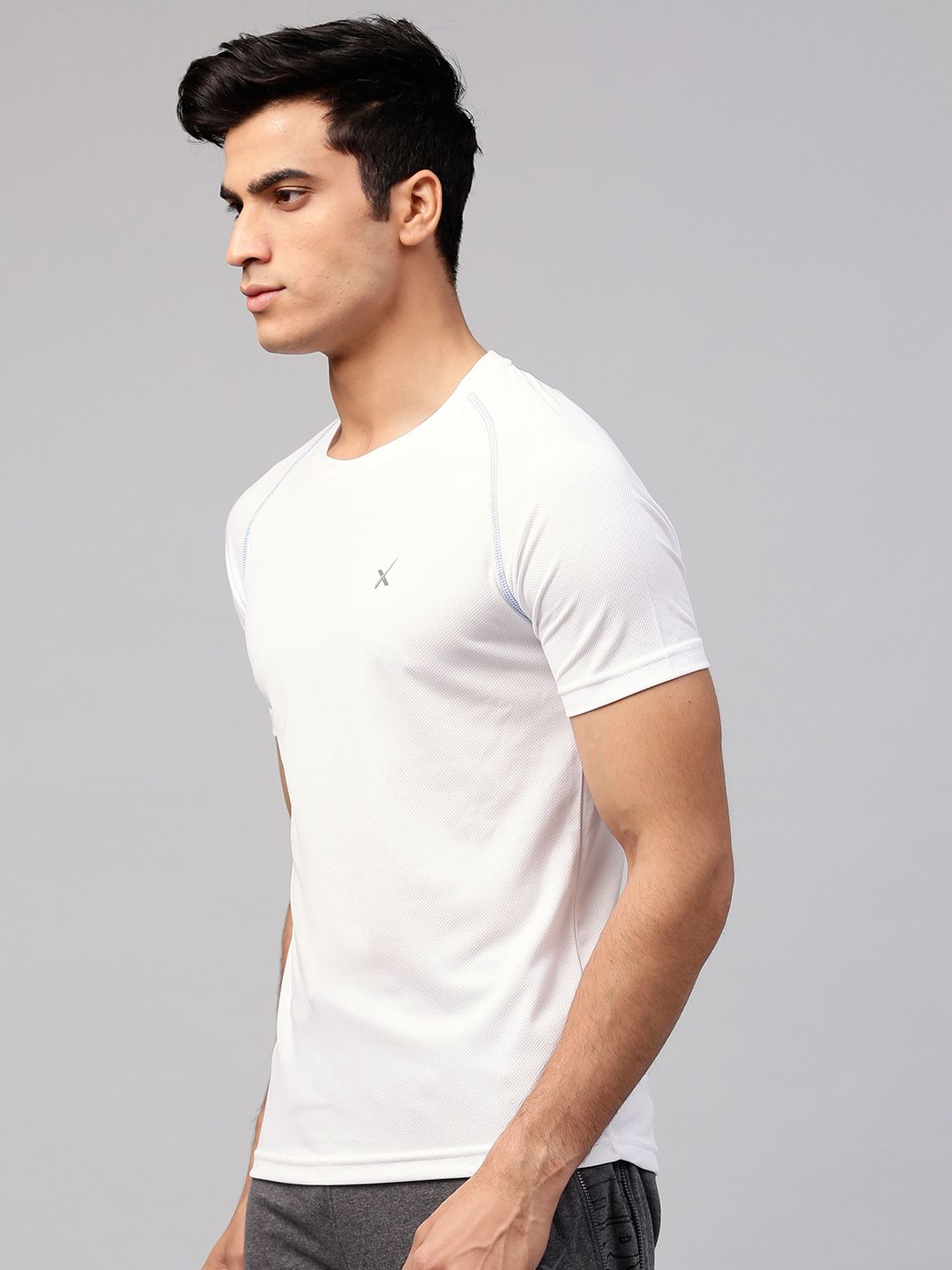 HRX by Hrithik Roshan Men White Slim Advanced Rapid Dry Raglan T-shirt