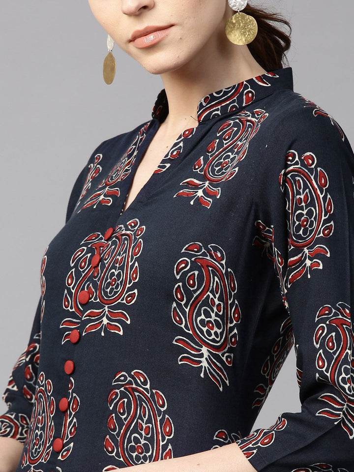 Gerua By Libas Women Navy  Red Printed A-Line Kurta