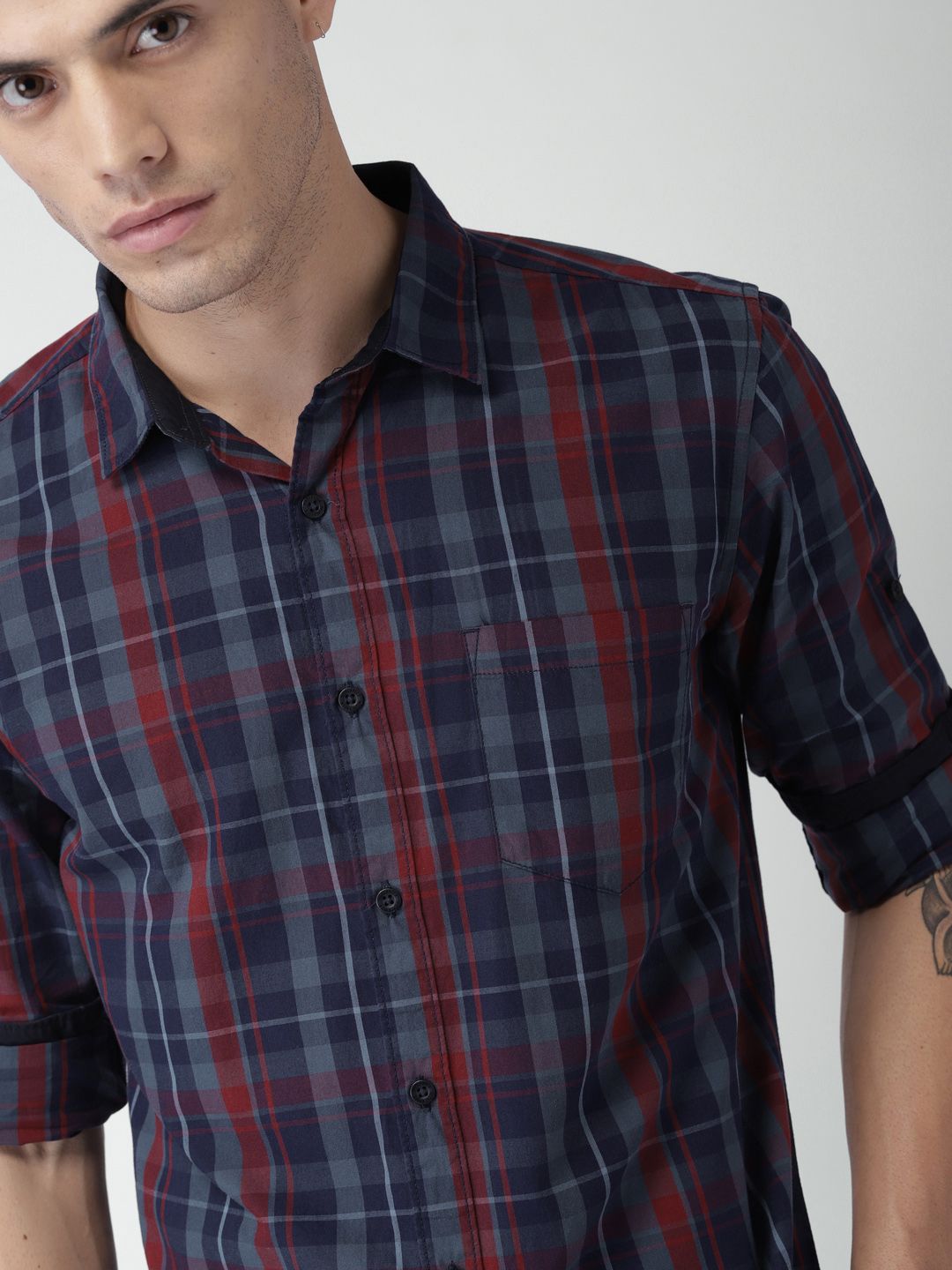 HIGHLANDER Men Navy Blue & Maroon Slim Fit Checked Casual Shirt