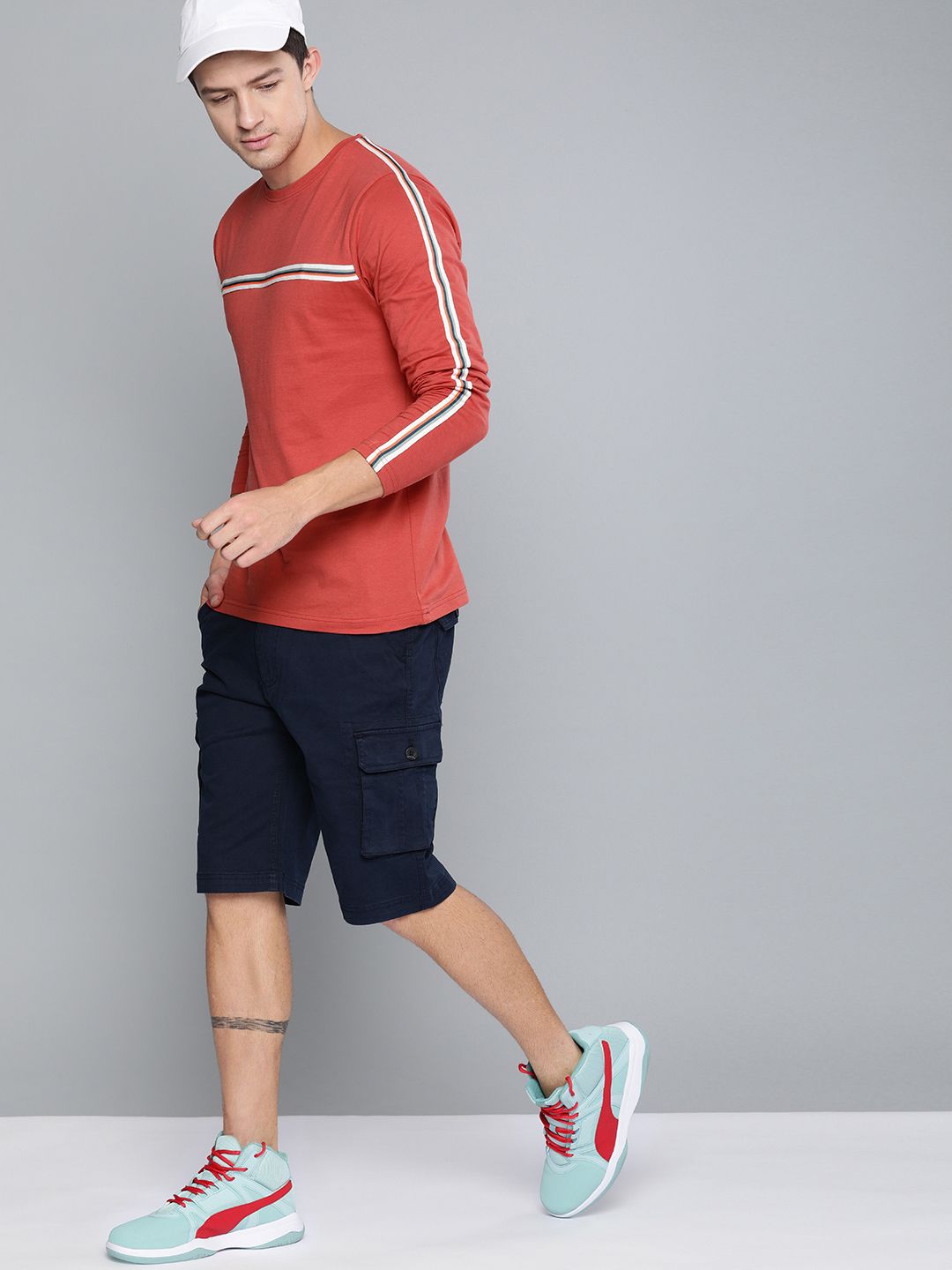 Difference of Opinion Men Coral Pink Solid Round Neck Pure Cotton T-shirt