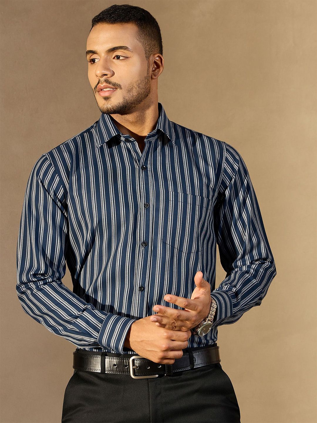 DENNISON Men Vertical Stripes Spread Collar Long Slevees Casual Shirt