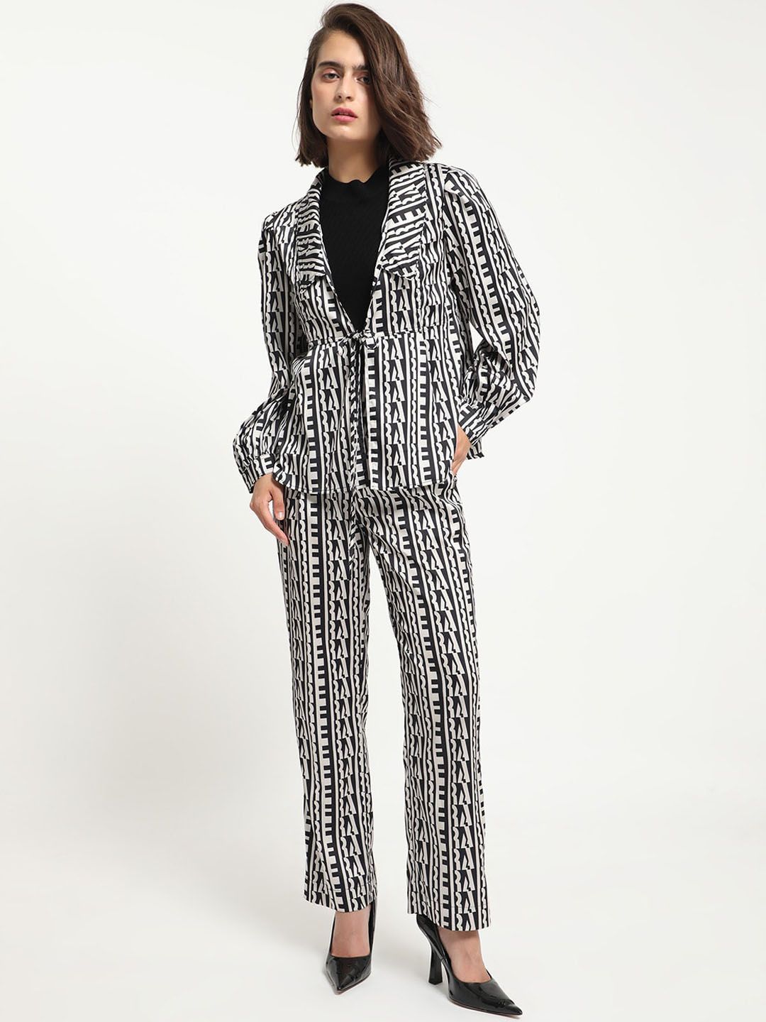 RAREISM Women Geometric Printed Trousers