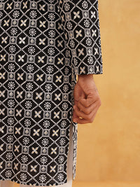 SOJANYA Ethnic Motifs Embroidered Mandarin Collar Thread Work Cotton Kurta with Pyjamas
