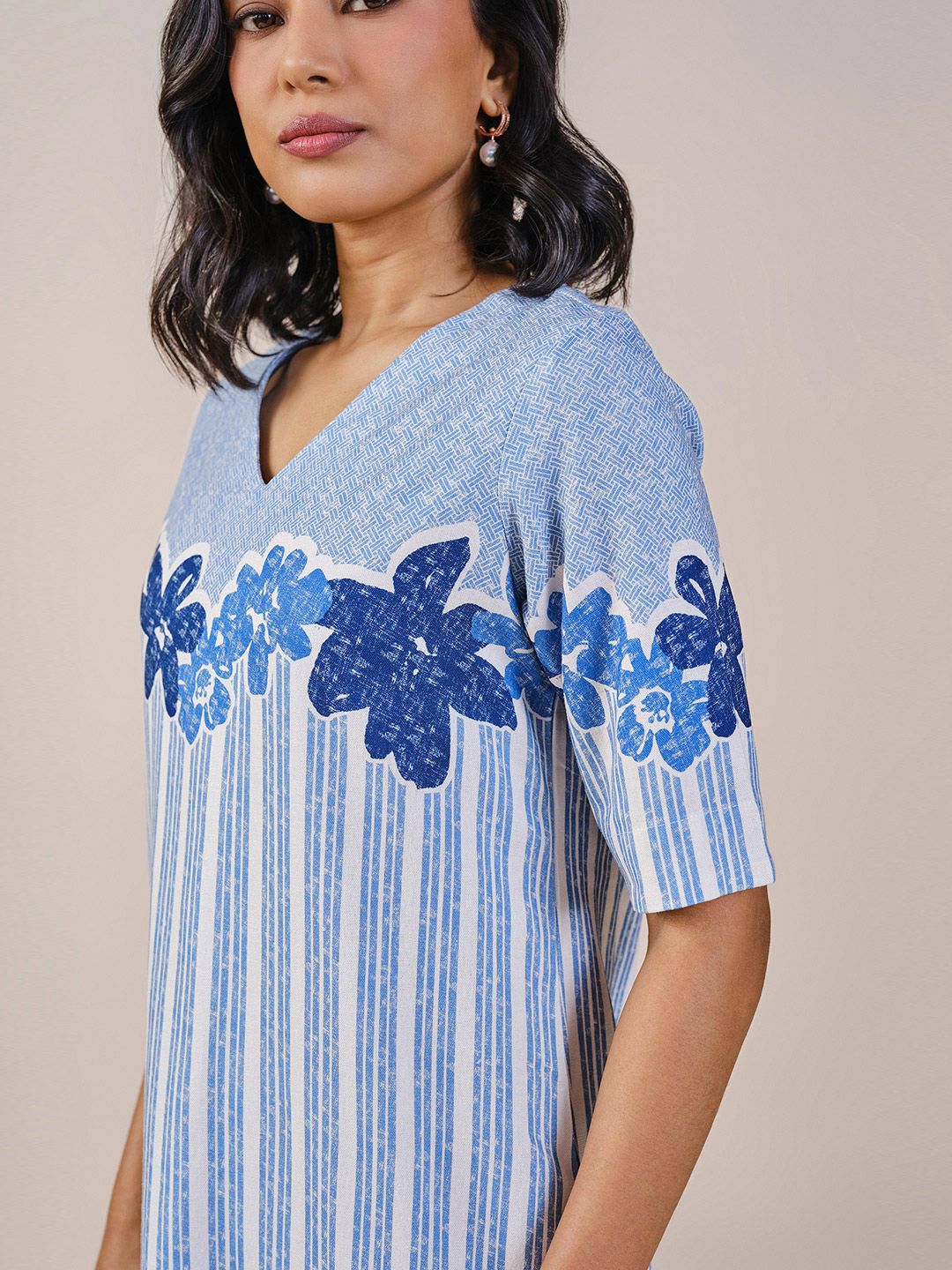 AND Women V-neck A-Line Dress