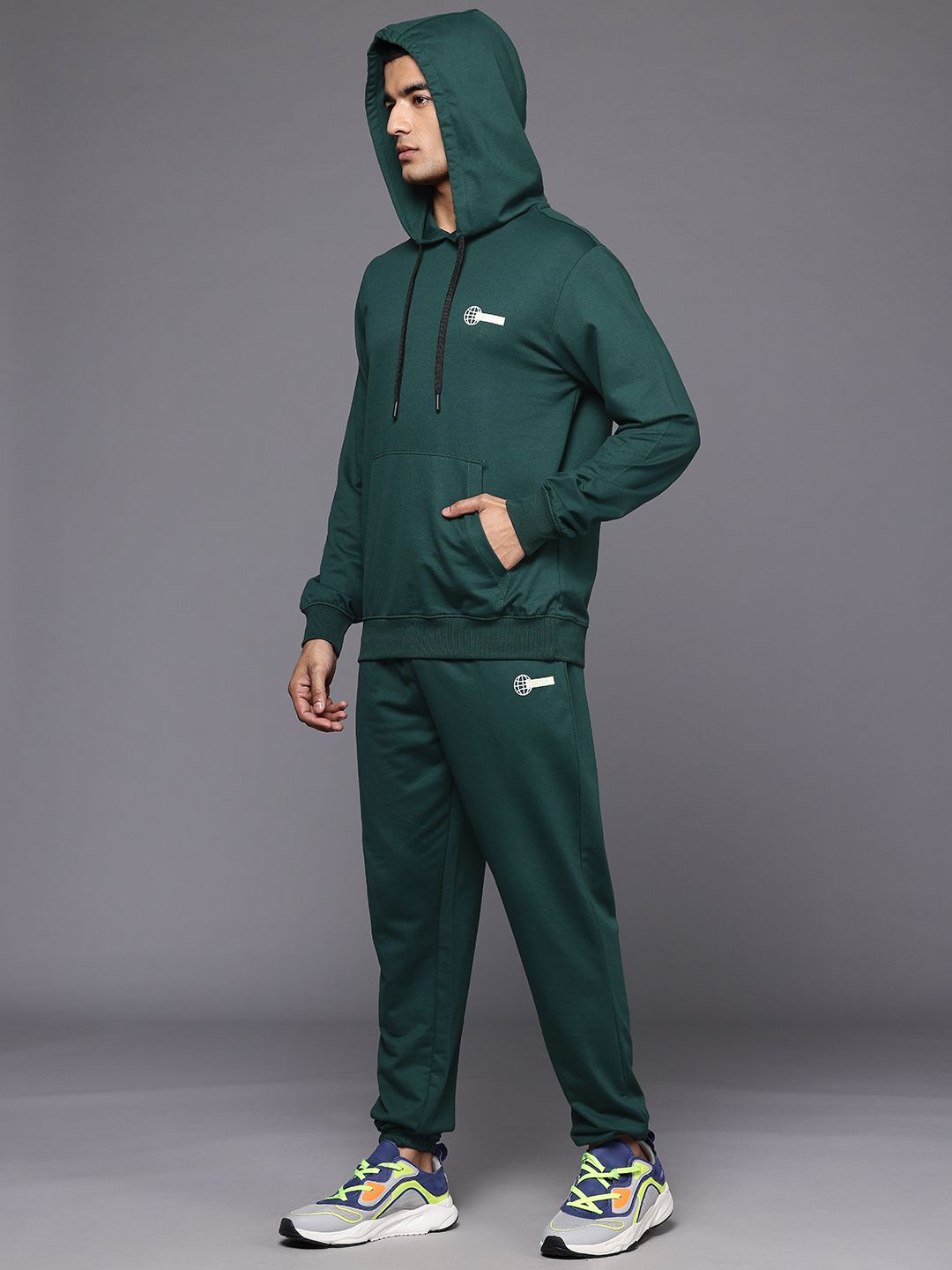 HRX by Hrithik Roshan Men Printed Hooded Lifestyle Tracksuit
