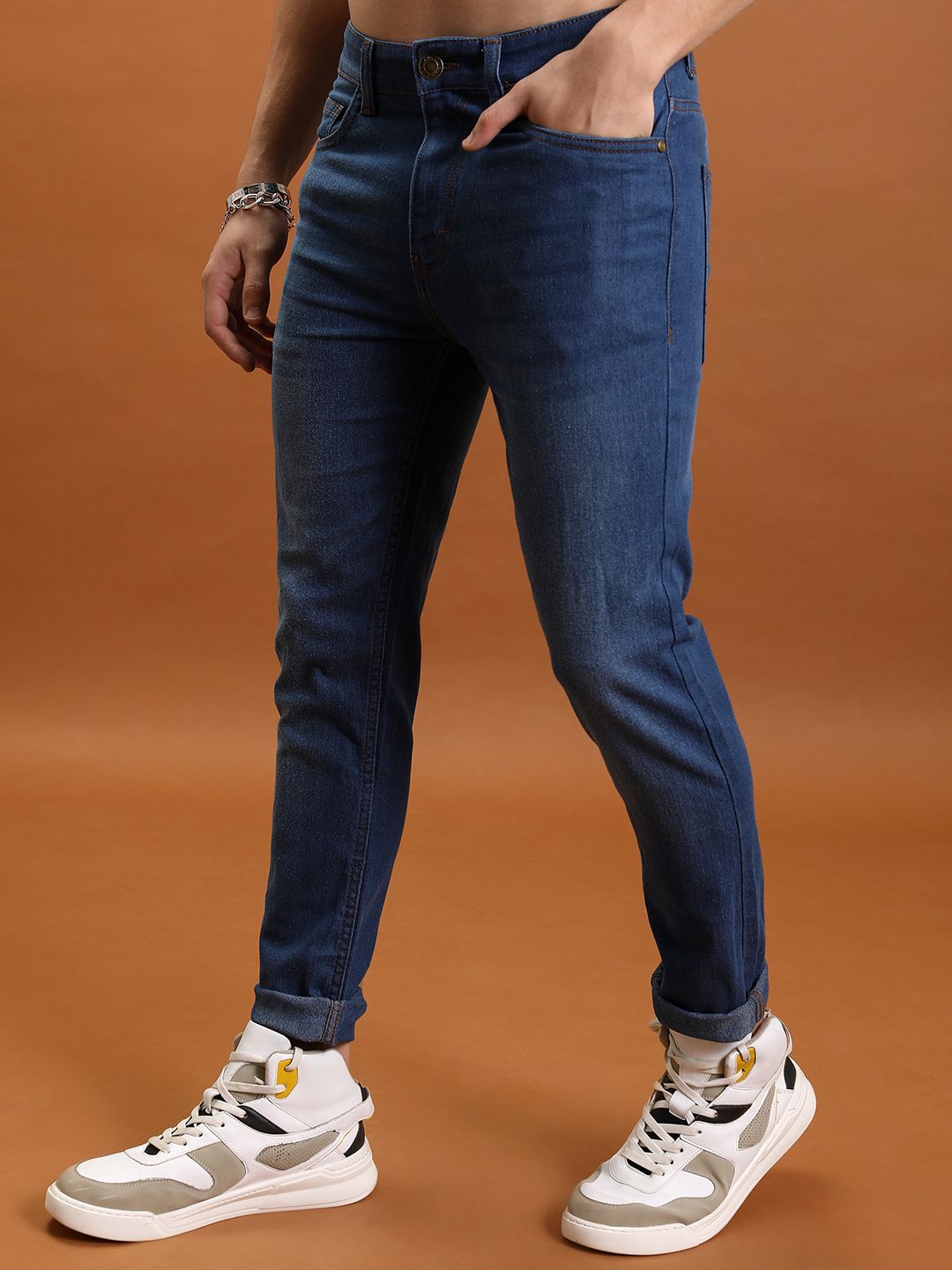HIGHLANDER Men Slim Fit Mid-Rise Light Fade Clean Look Stretchable Jeans