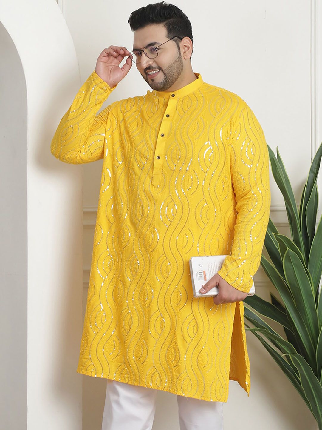 SOJANYA PLUS Geometric Embroidered Sequinned Mandarin Collar Cotton Straight Kurta