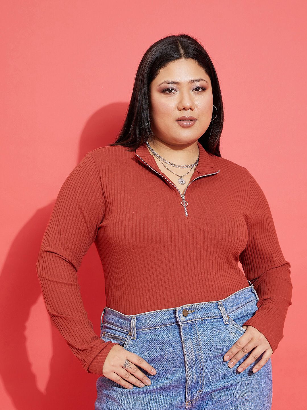 SASSAFRAS Curve Plus Size Mock Collar Top