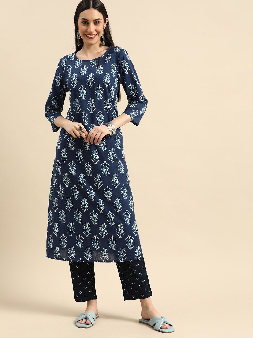 Anouk Women Navy Blue & White Paisley Printed Keyhole Neck Pure Cotton Kurta