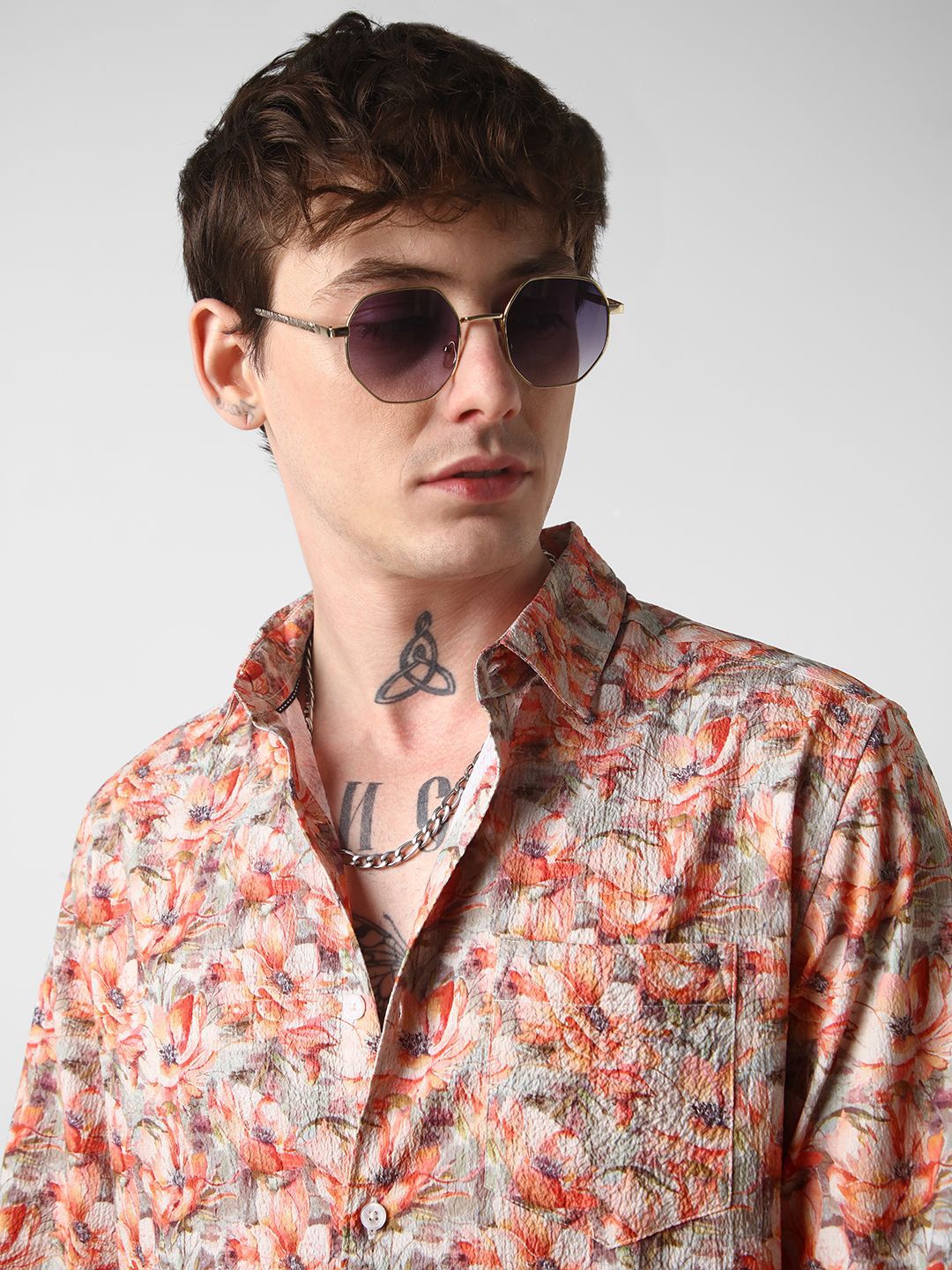 VASTRADO Men Classic Spread Collar Floral Printed Slim Fit Casual Shirt