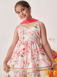 pspeaches Girls Floral Printed Regular Kurta with Sharara & With Dupatta