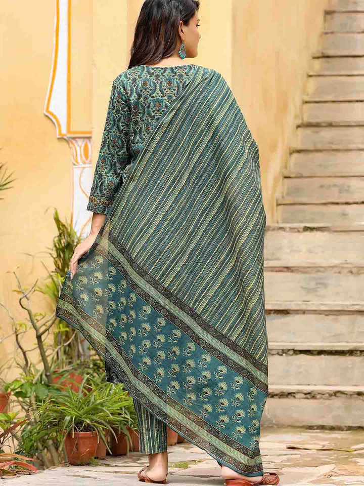 KALINI Ethnic Motifs Printed Gotta Patti Kurta & Trousers With Dupatta