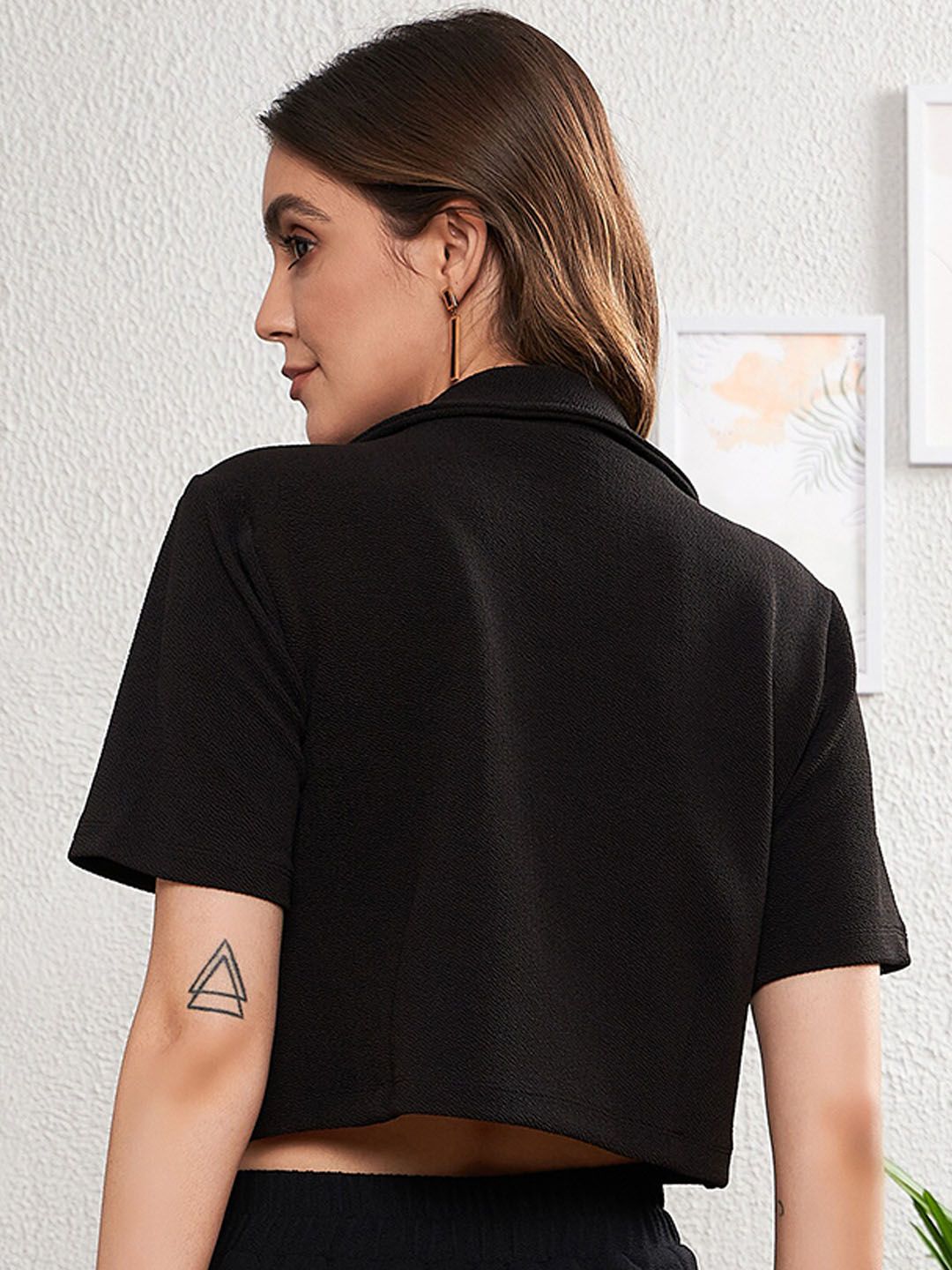SASSAFRAS worklyf Women Double-Breasted Crop Blazers