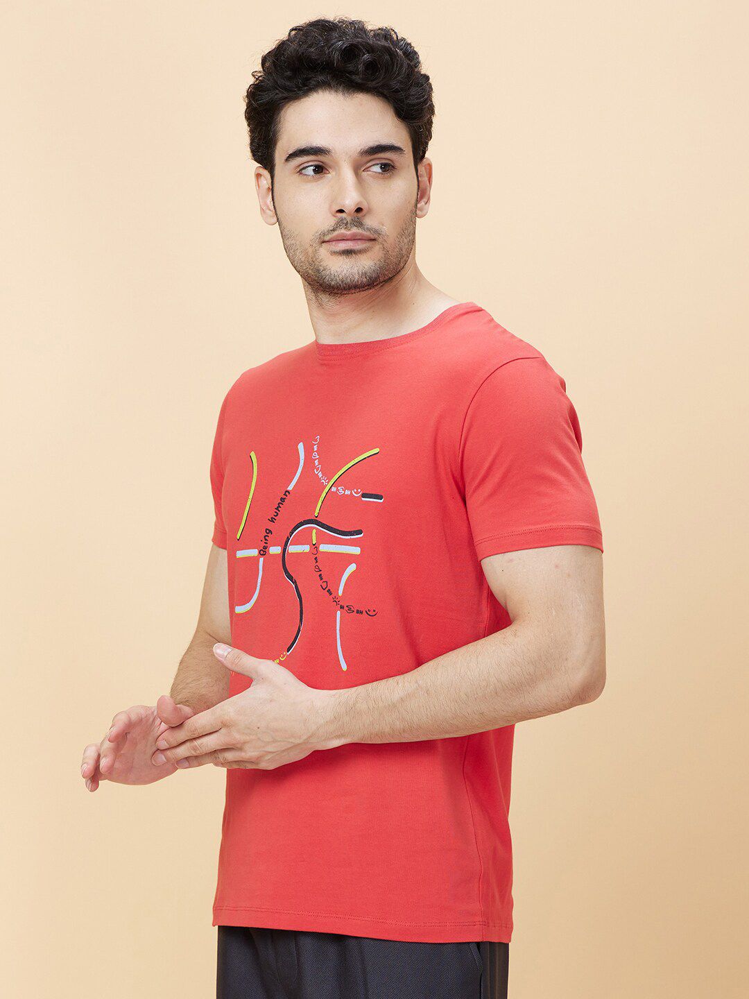 Menjadi lelaki manusia dicetak t-shirt kapas leher bulat