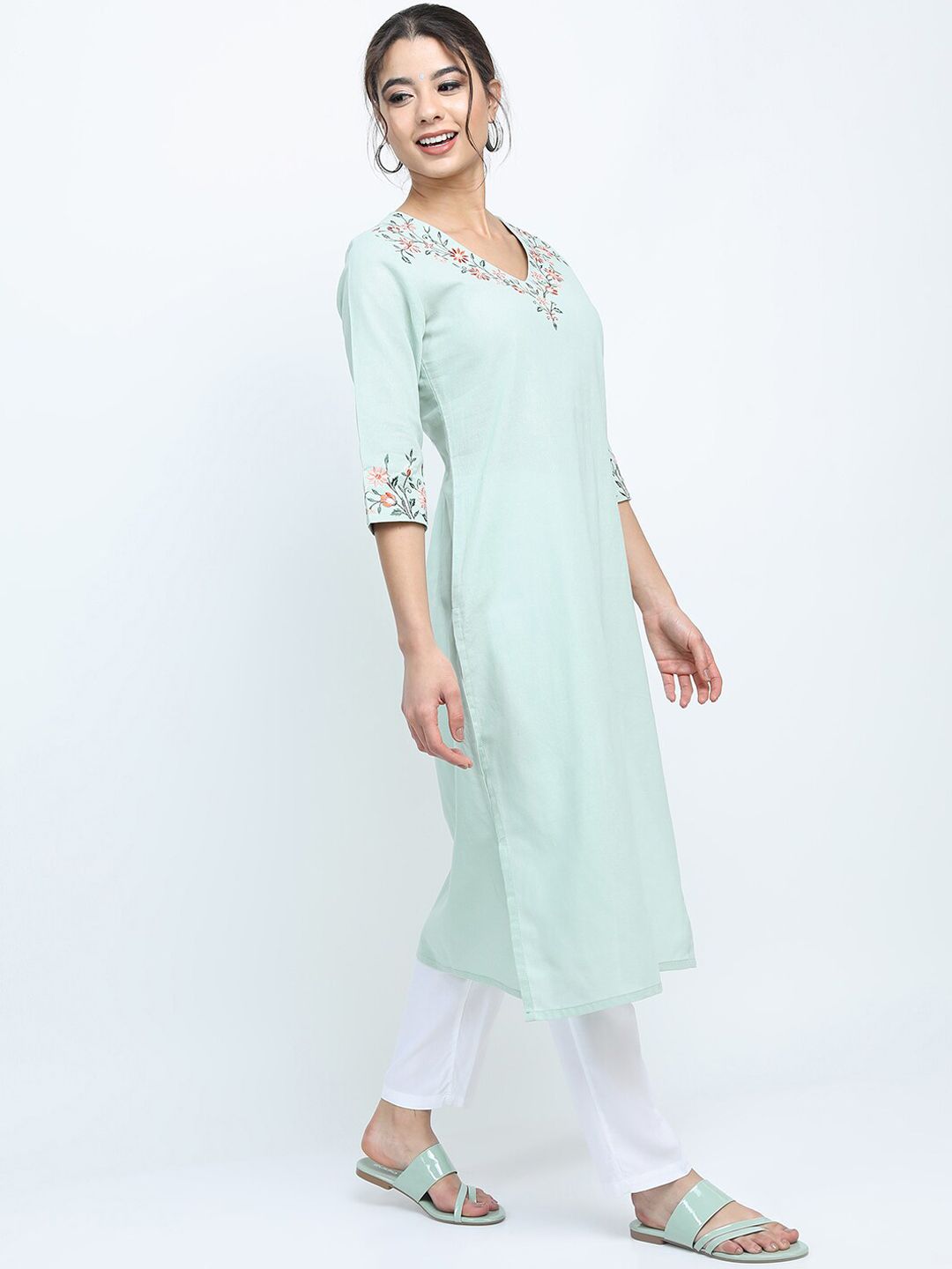 Vishudh Women Green Ethnic Motifs Embroidered Thread Work Cotton Kurta
