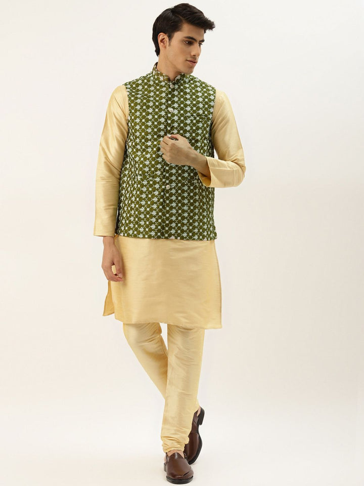 SOJANYA Men Golden Thread Work Kurta with Churidar & Nehru Jacket
