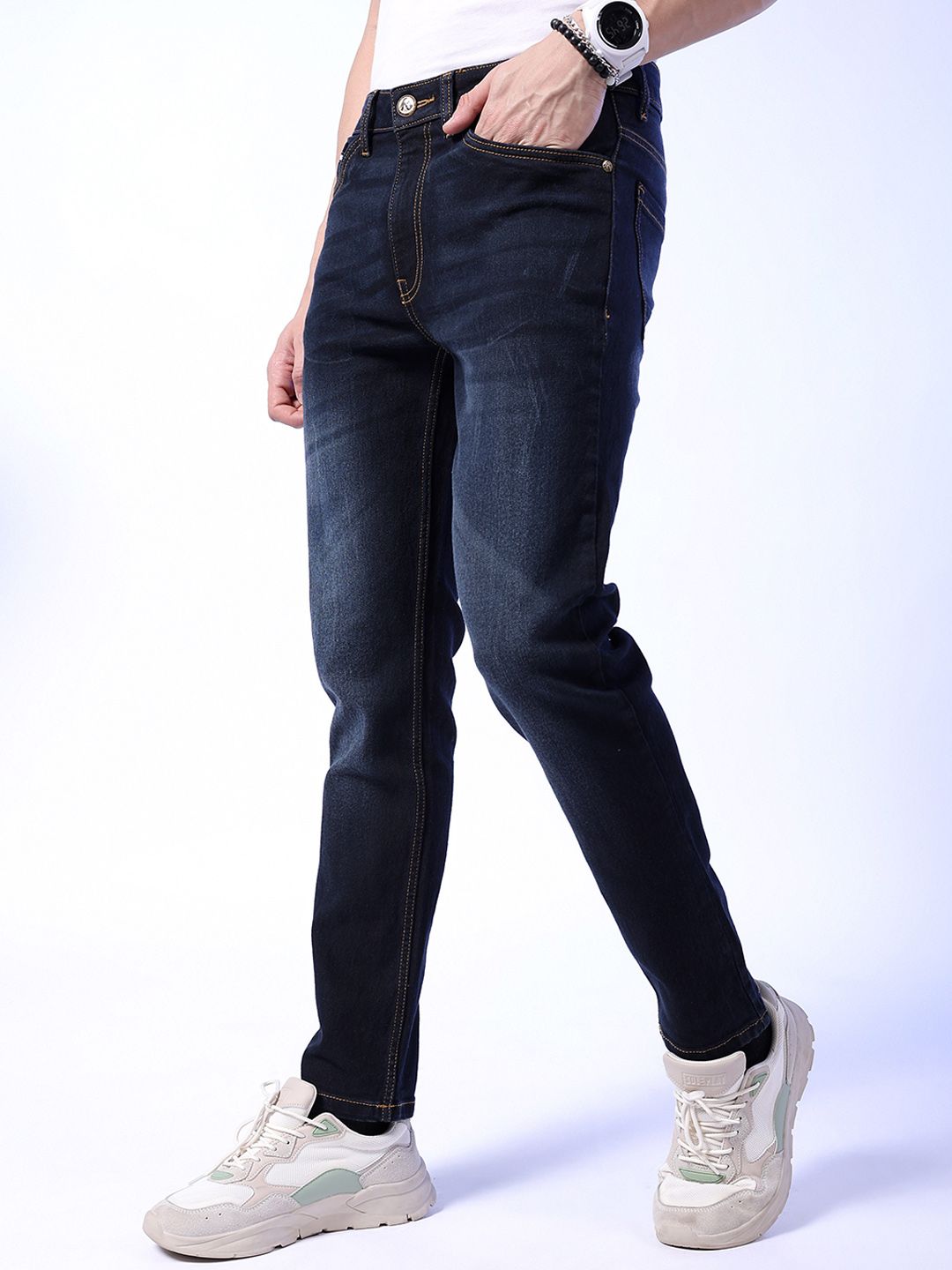 The Indian Garage Co Blue Men Mid-Rise Slim Fit Light Fade Stretchable Jeans