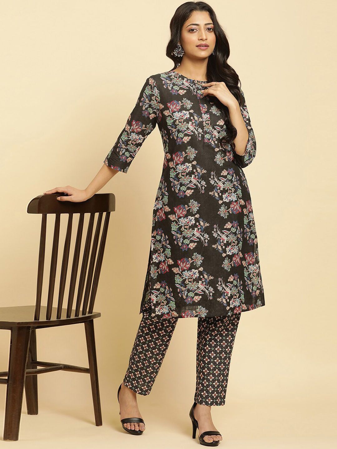W Floral Printed Regular Pure Cotton Straight Kurta with Trousers