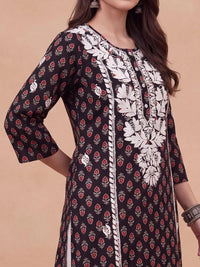 Rumah Wanita Chikankari Motif Etnik Benang Bercetak Kurta