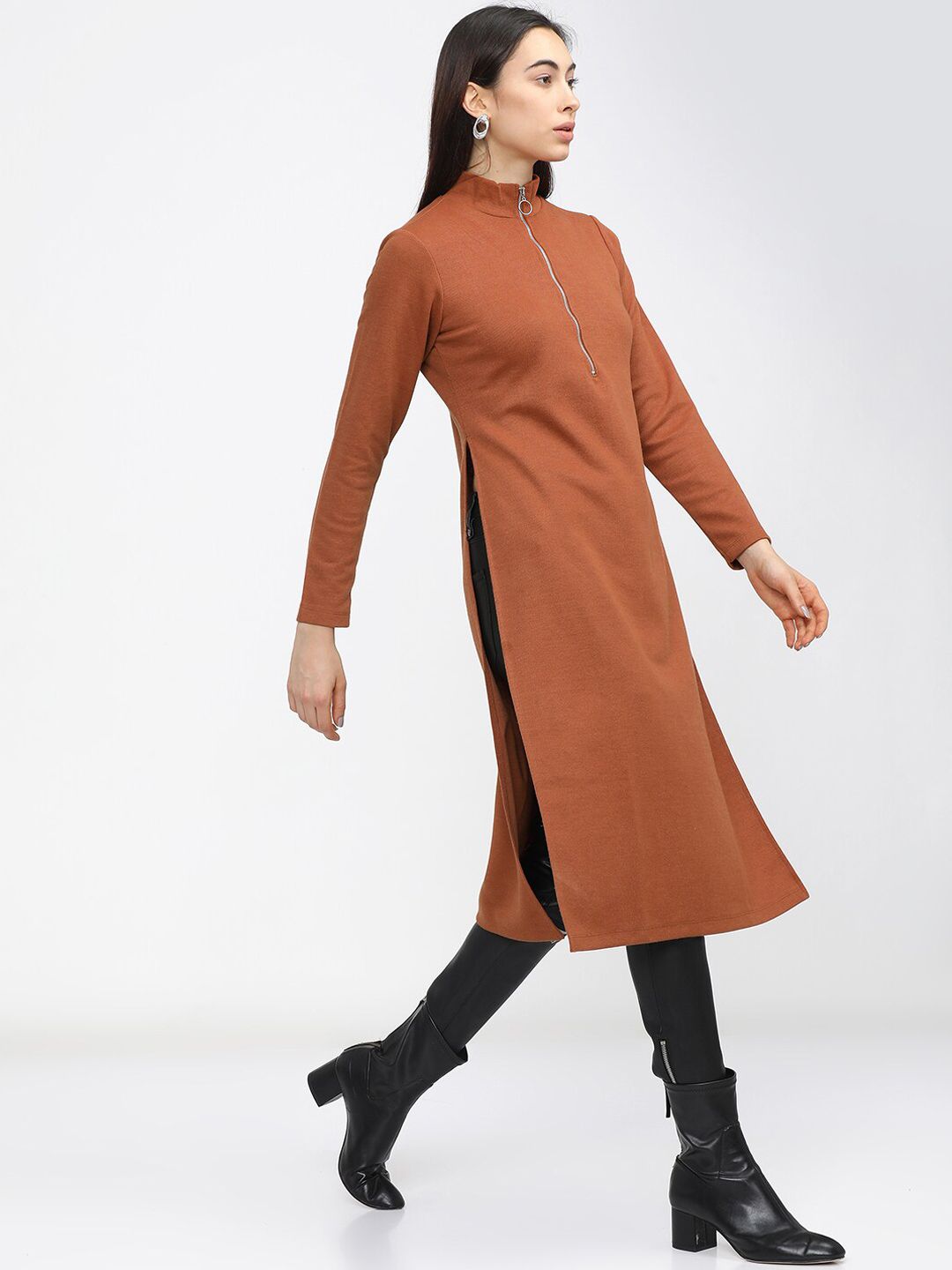 Vishudh Women Orange Gotta Patti Kurta