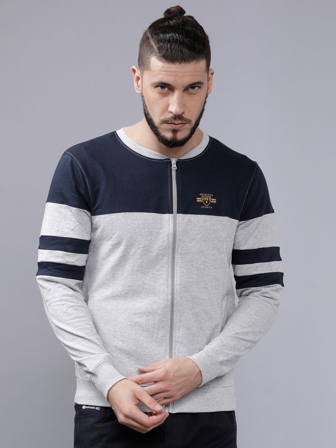 The Indian Garage Co Men Grey Melange & Navy Blue Colourblocked Sweatshirt