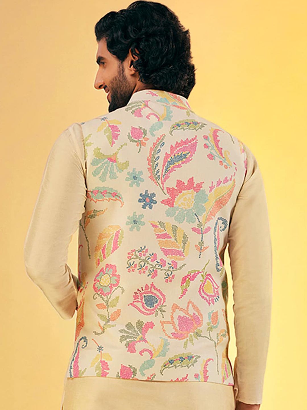 KISAH Men Printed Zari  Regular Fit Nehru Jacket