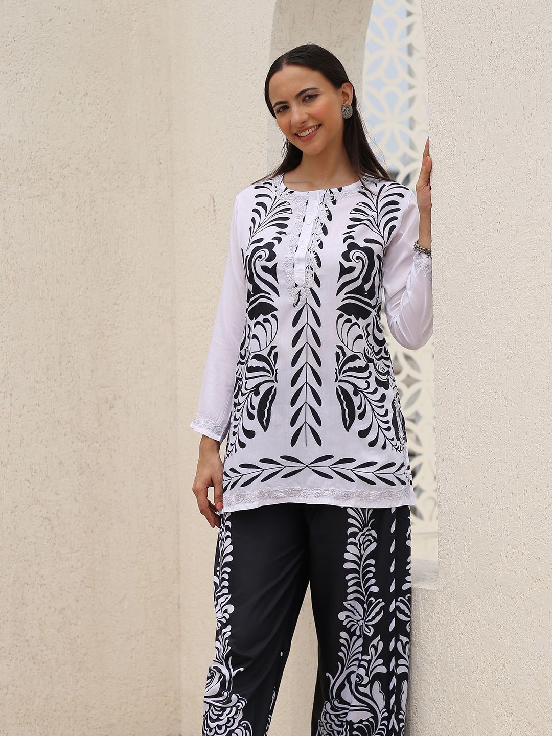 HOUSE OF KARI Printed Tunic With Trousers