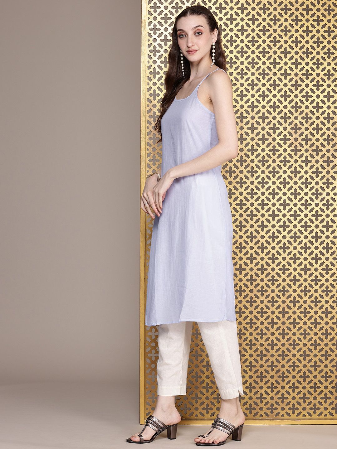 House of Pataudi Jashn Pure Cotton Chikankari Floral Embroidered Thread Work Kurta