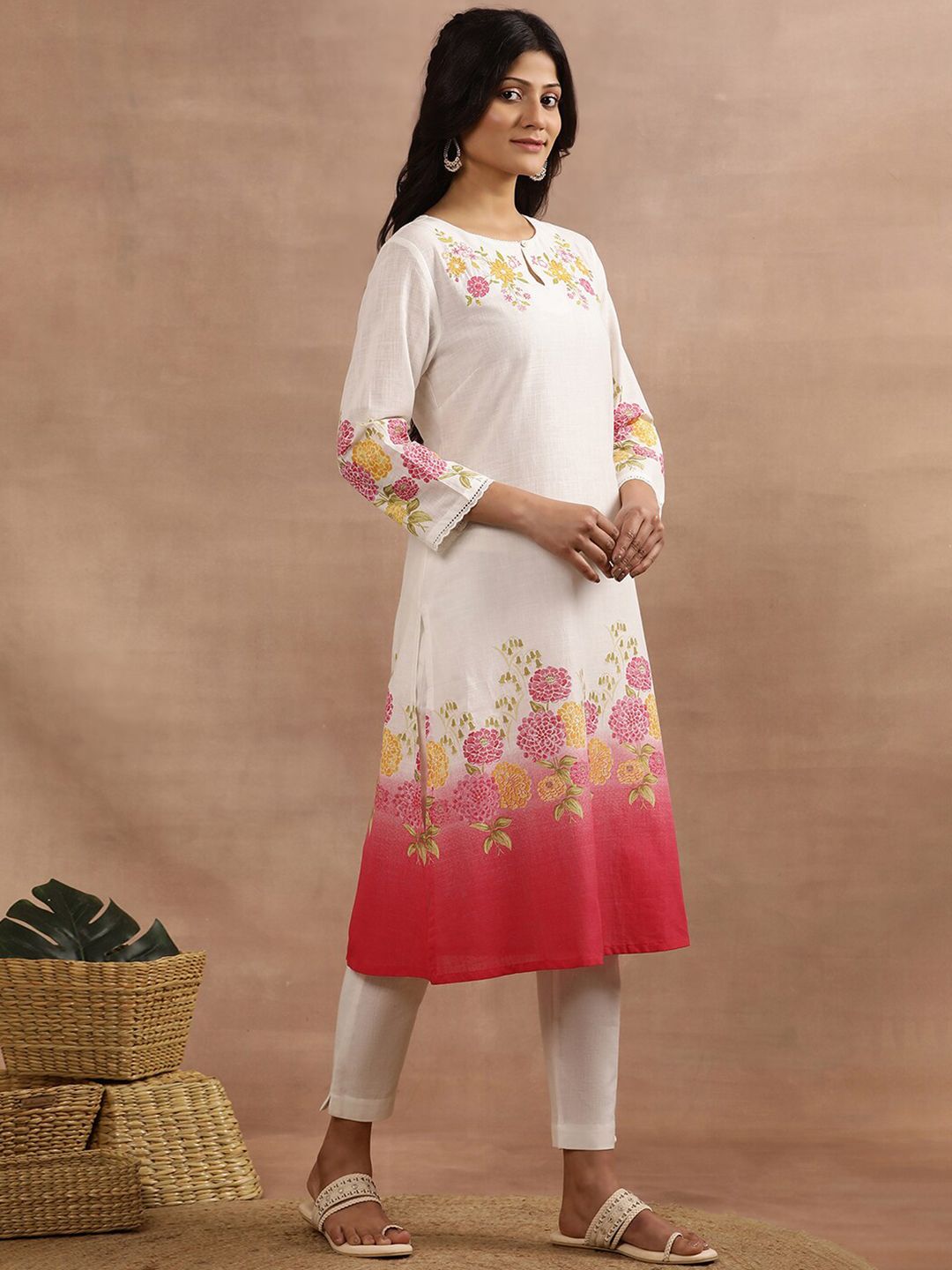 W Floral Printed Keyhole Neck Thread Work Straight Pure Cotton Straight Kurta