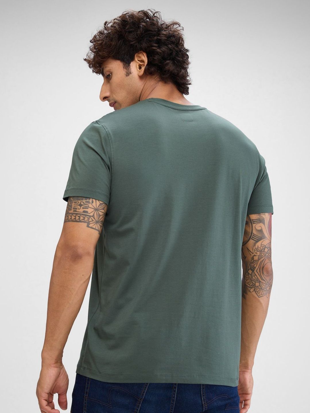 SPYKAR Men Graphic Round Neck Slim Fit T-shirt