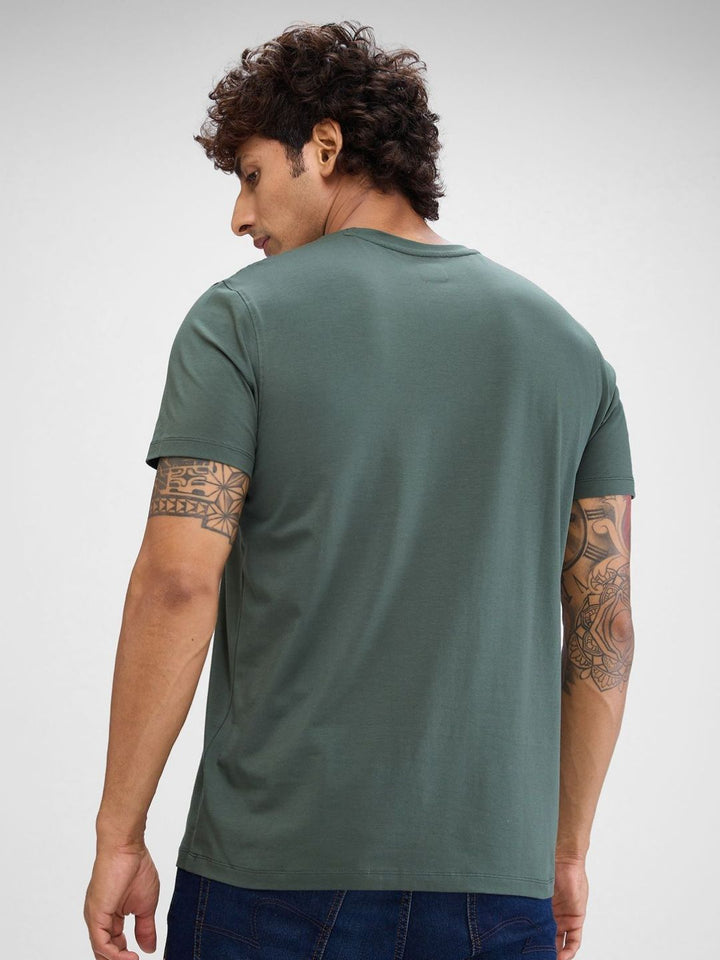 SPYKAR Men Graphic Round Neck Slim Fit T-shirt