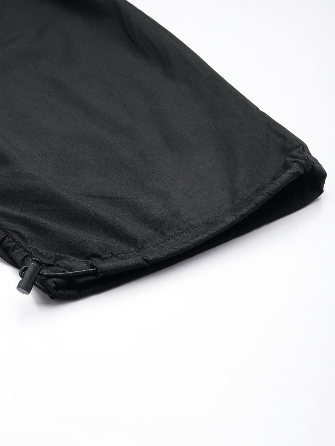 Bene Kleed Men Black Parachute Fit Pure Cotton Cargos Trousers
