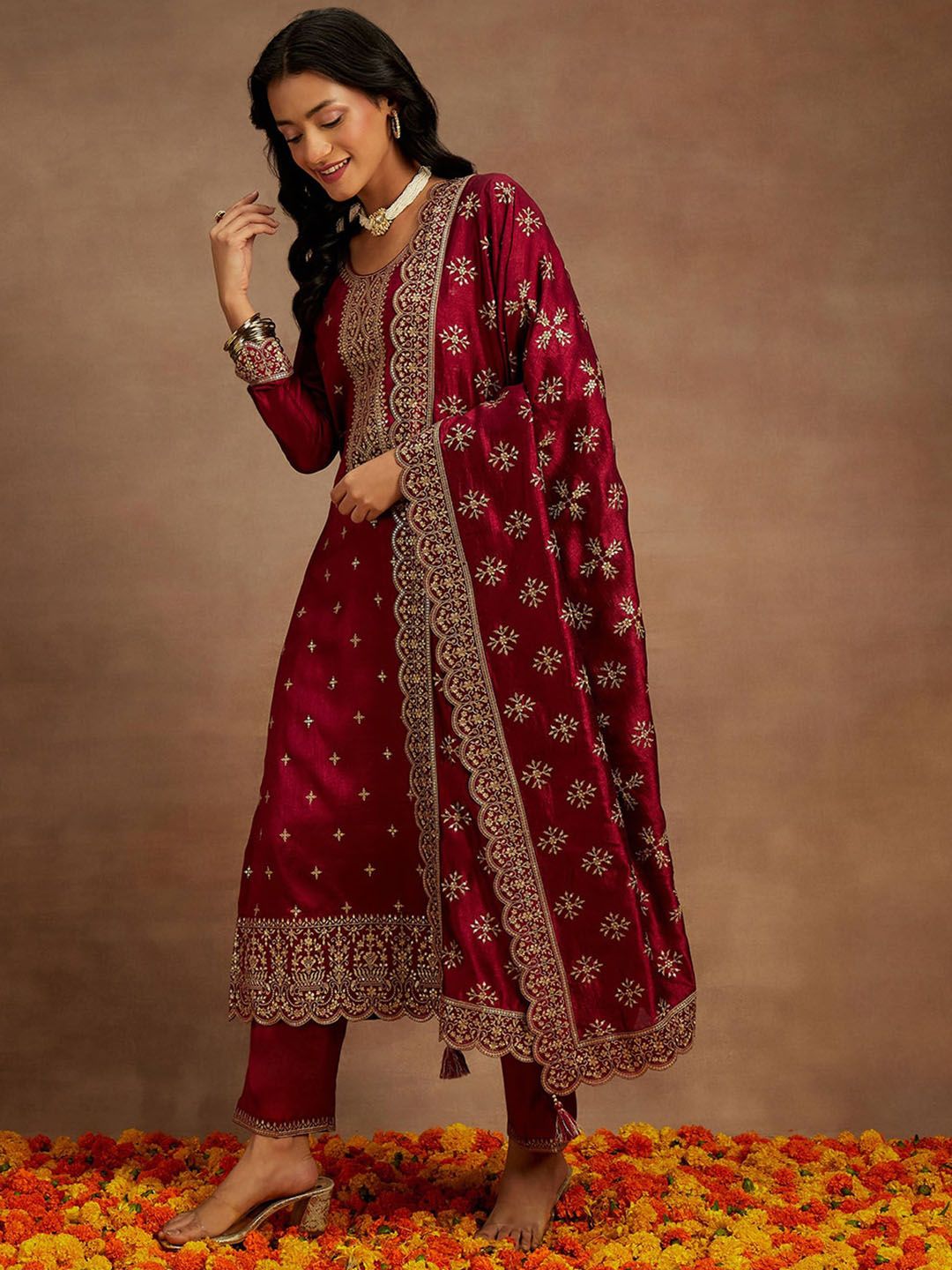 Libas Fuchsia Ethnic Motifs Embroidered Thread Work Kurta with Trousers & With Dupatta