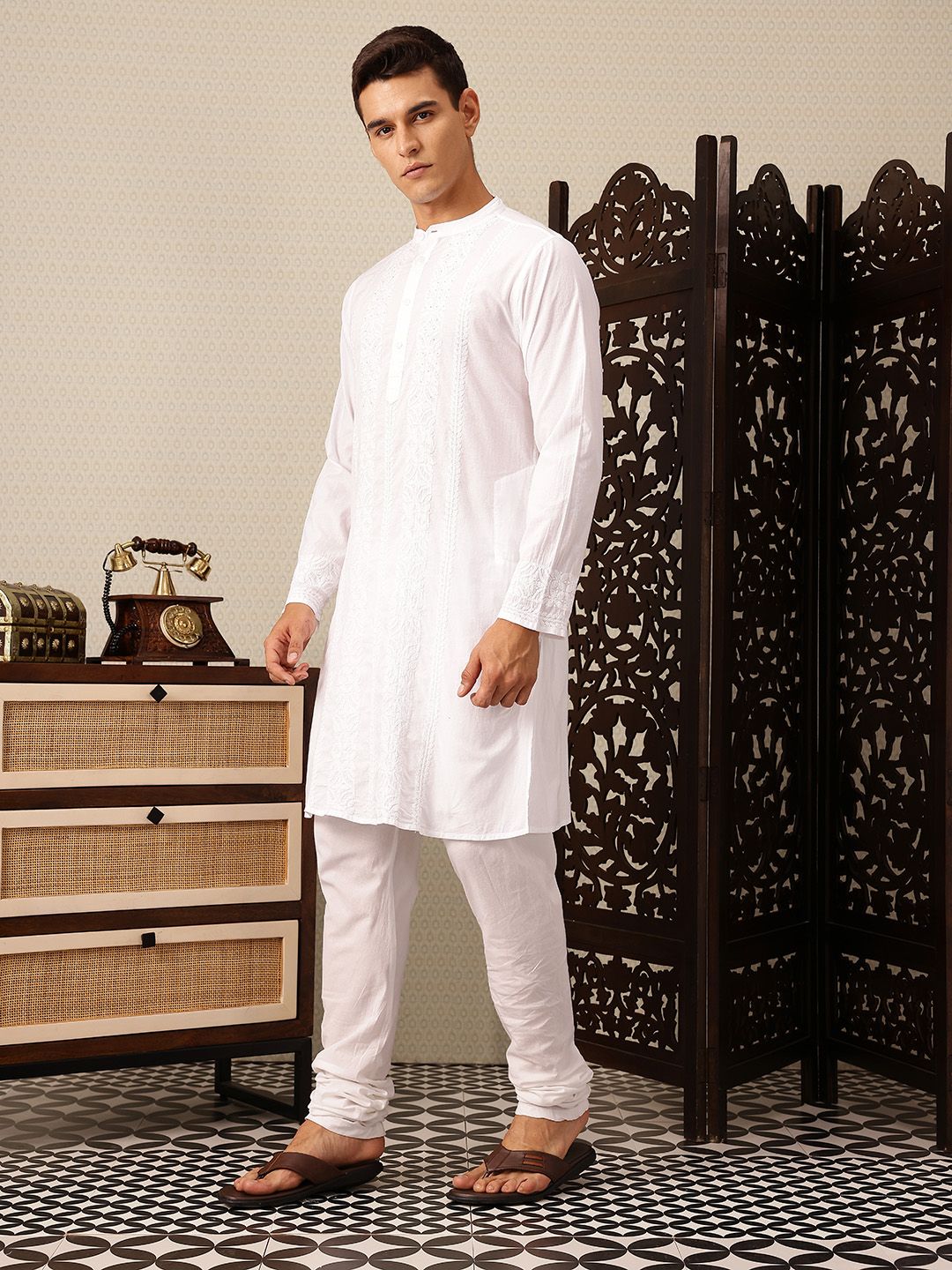 House of Pataudi Floral Embroidered Jashn Pure Cotton Kurta with Trousers