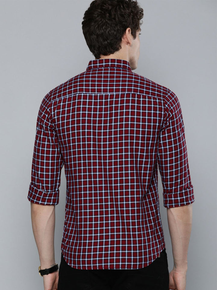 The Indian Garage Co Men Red & Blue Slim Fit Checked Casual Shirt