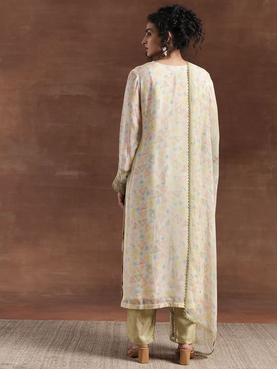 Libas Ethnic Motifs Printed Sweetheart Neck Long Sleeves Kurta Set