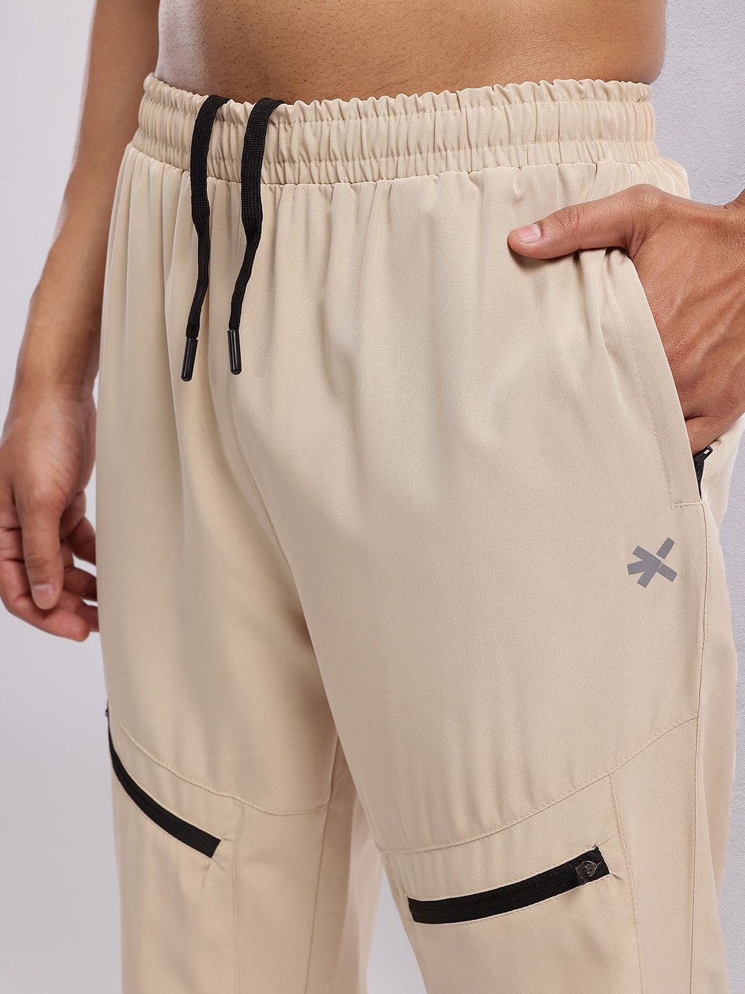 HRX by Hrithik Roshan Men Mid-Rise Rapid-Dry Training Joggers with Zip Detailing