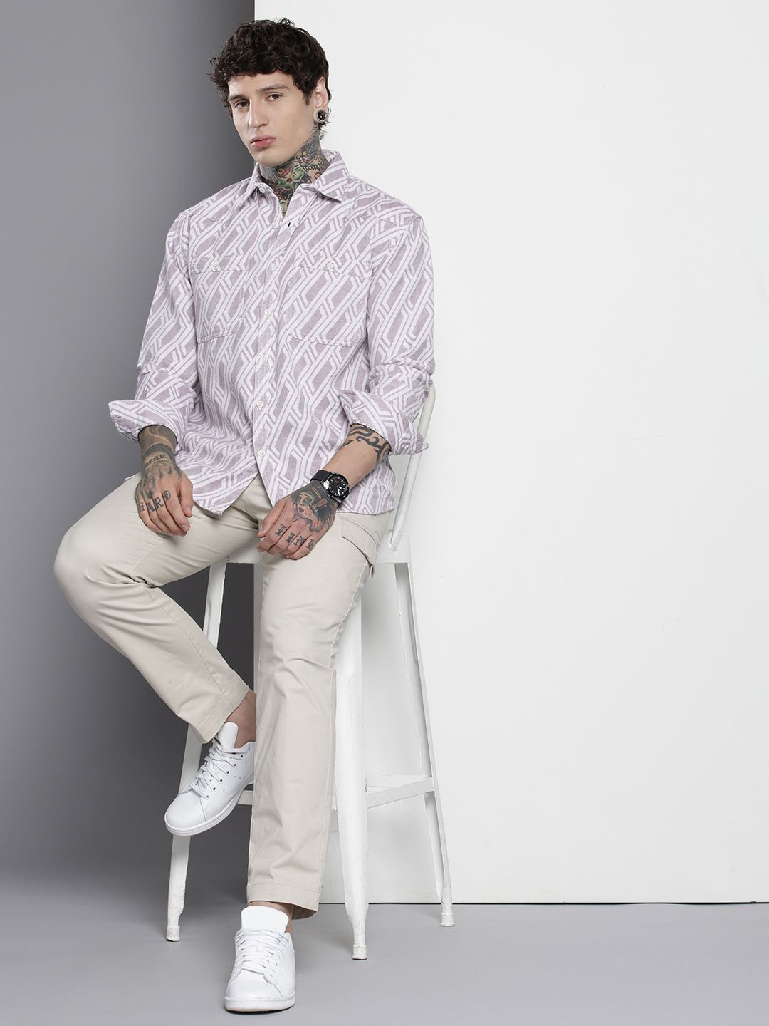 The Indian Garage Co Men Relaxed Fit Textured Resort Wear Jacquard Shirt