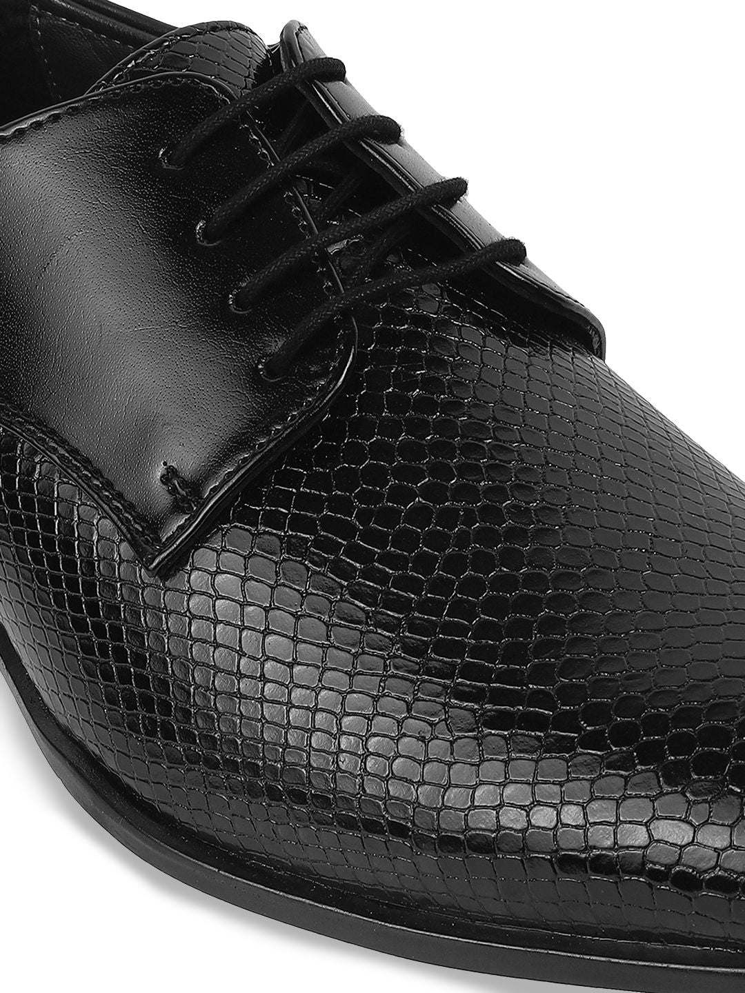 Mochi Men Textured Leather Formal Derbys