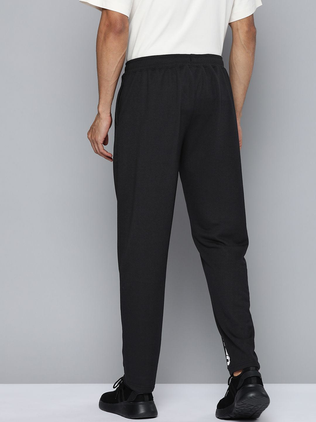 HRX by Hrithik Roshan Men Regular Fit Lifestyle Track Pants