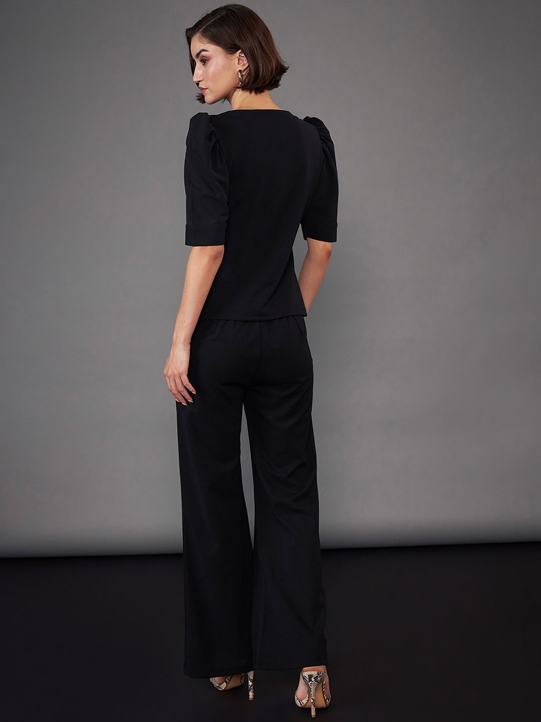 SASSAFRAS worklyf Black Sweetheart Neck Puff Sleeves Top & Trousers