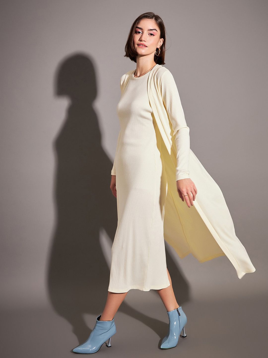 SASSAFRAS Off White Self Design Longline Shrug