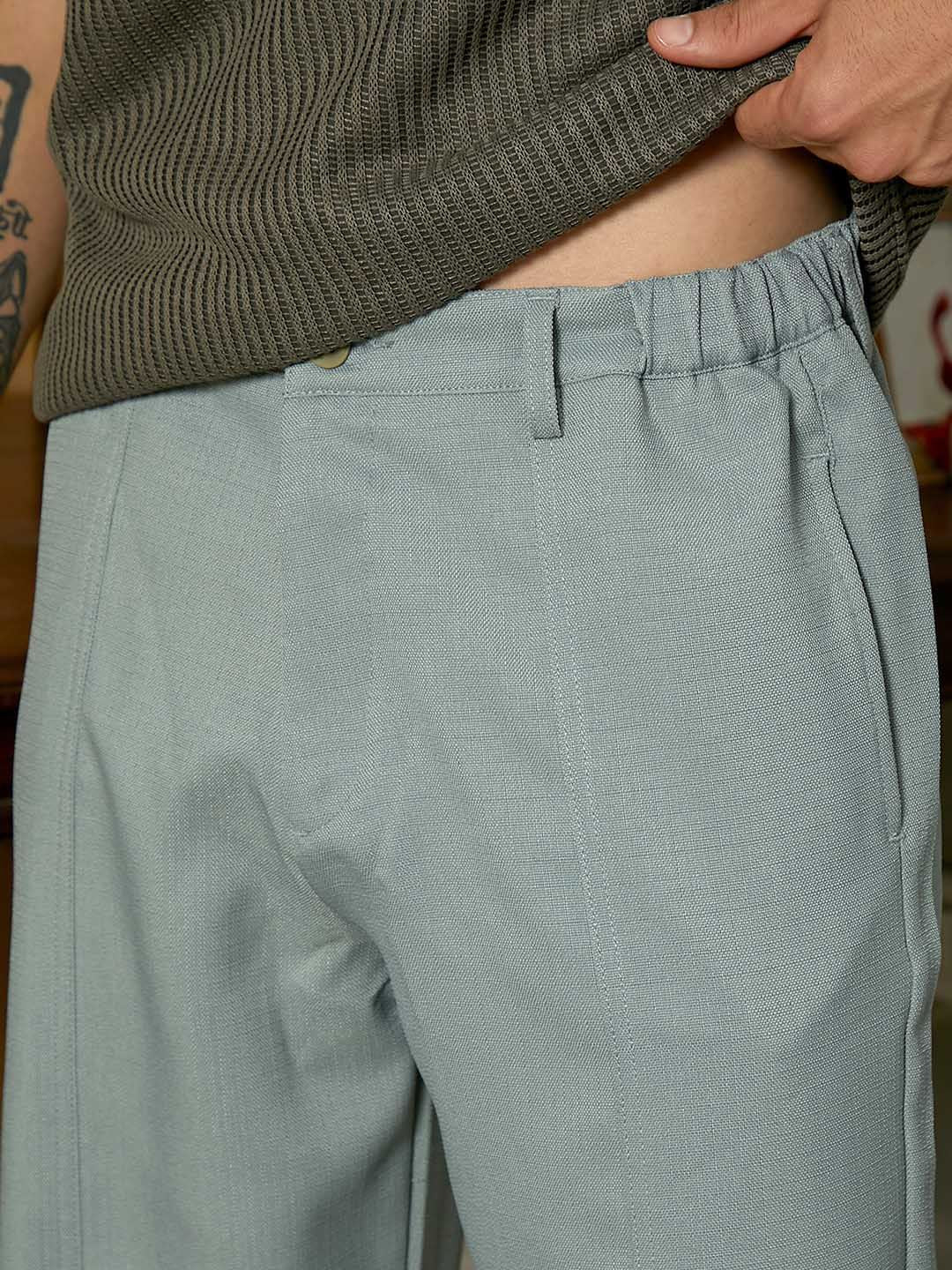 Campus Sutra Men Comfort Mid-Rise Trousers