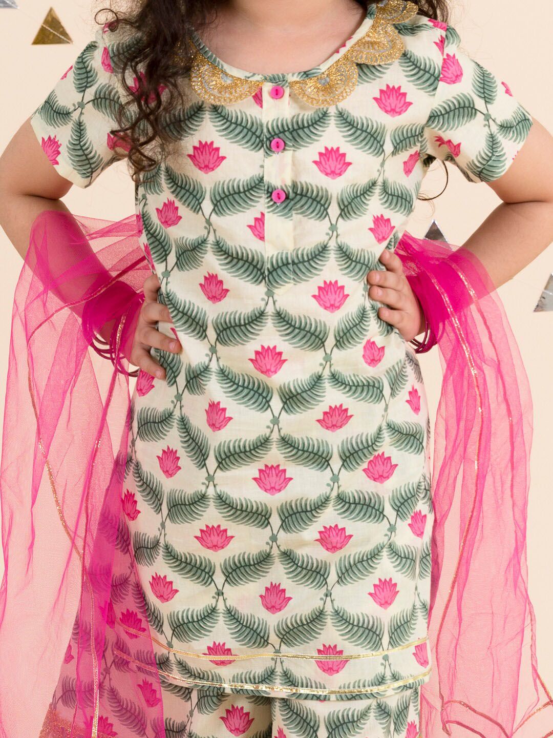 pspeaches Girls Off White Floral Yoke Design Empire Pure Cotton Kurti with Skirt & With Dupatta