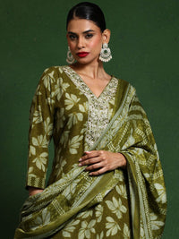 Varanga Floral Printed V-Neck Straight Kurta With Trousers And Dupatta