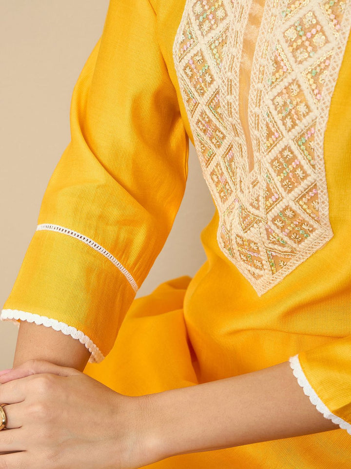 Indo Era Floral Embroidered Sequinned Liva Straight Kurta With Trousers