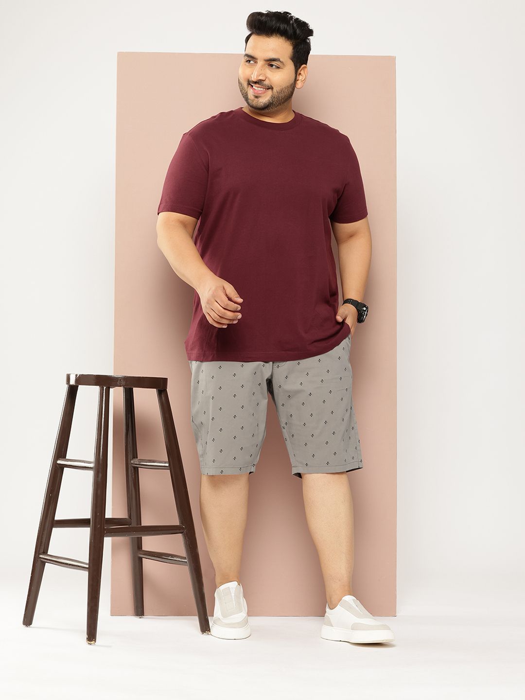 Thomas Scott Men Plus Size Regular Fit Mirco Ditsy Printed Woven Outdoor Shorts