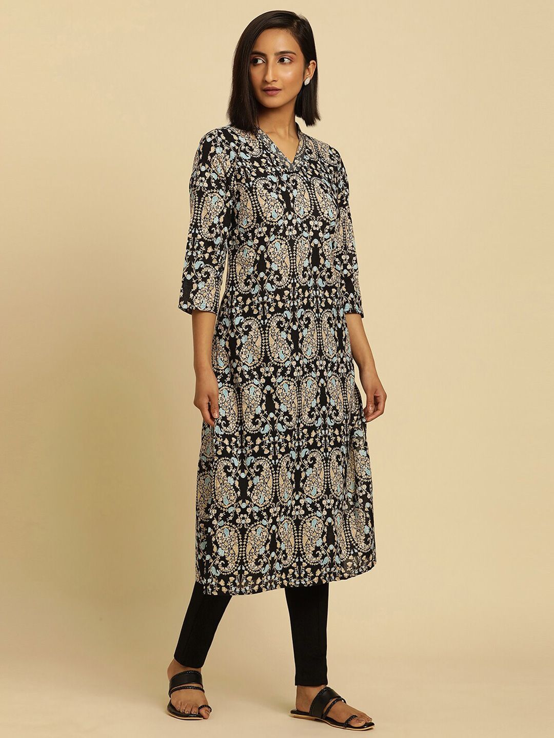 W Paisley Printed V Neck Straight Kurta